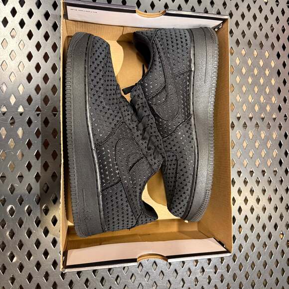 NIKE AIR FORCE 1 BLACK VDAY – , - Picture 10 of 10